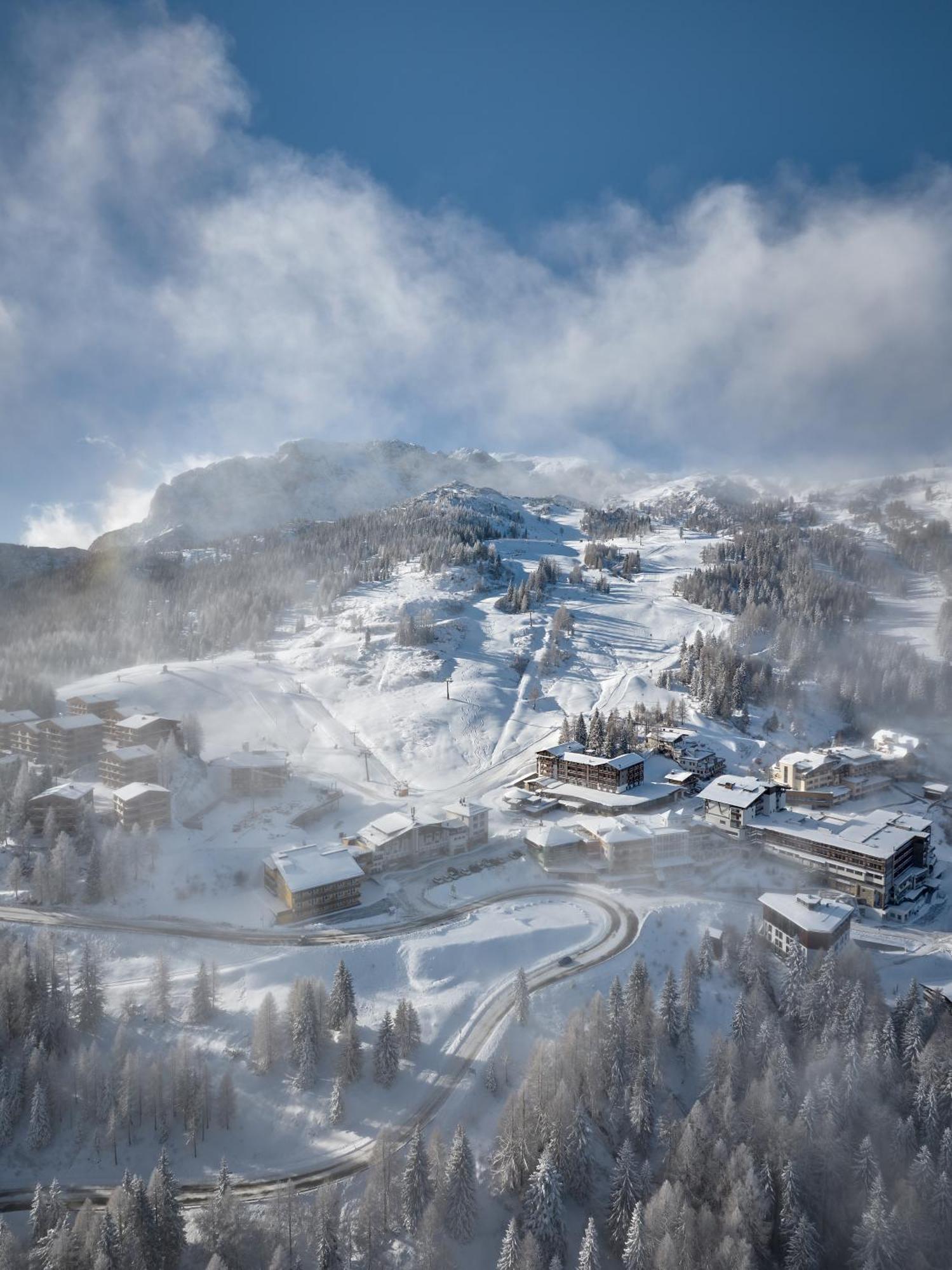 Hotel Wulfenia 4S - Adults Only Sonnenalpe Nassfeld Εξωτερικό φωτογραφία