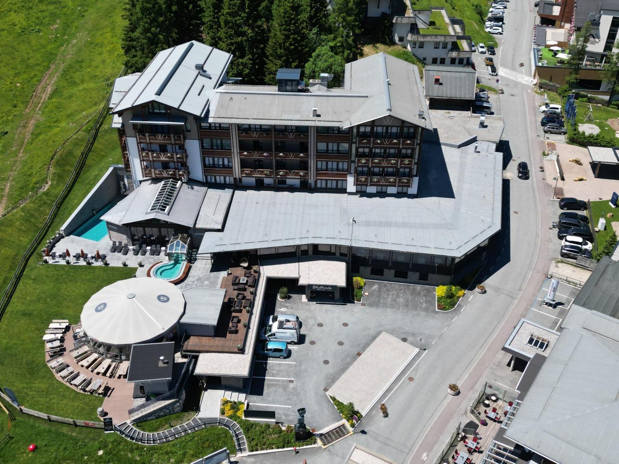 Hotel Wulfenia 4S - Adults Only Sonnenalpe Nassfeld Εξωτερικό φωτογραφία