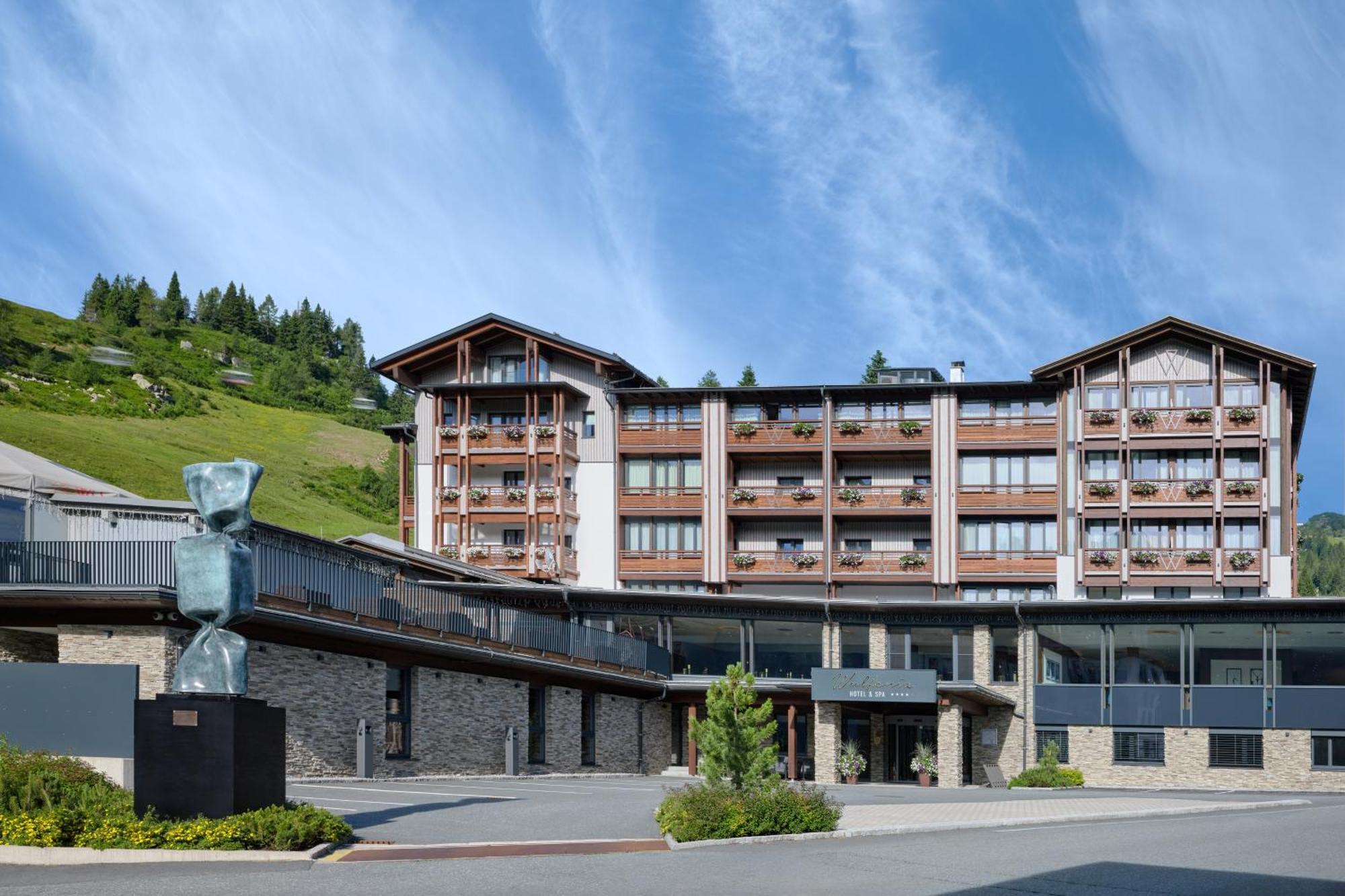 Hotel Wulfenia 4S - Adults Only Sonnenalpe Nassfeld Εξωτερικό φωτογραφία
